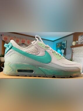 Nike Air Max 90 Terrascape
Aura Washed Teal $225.00